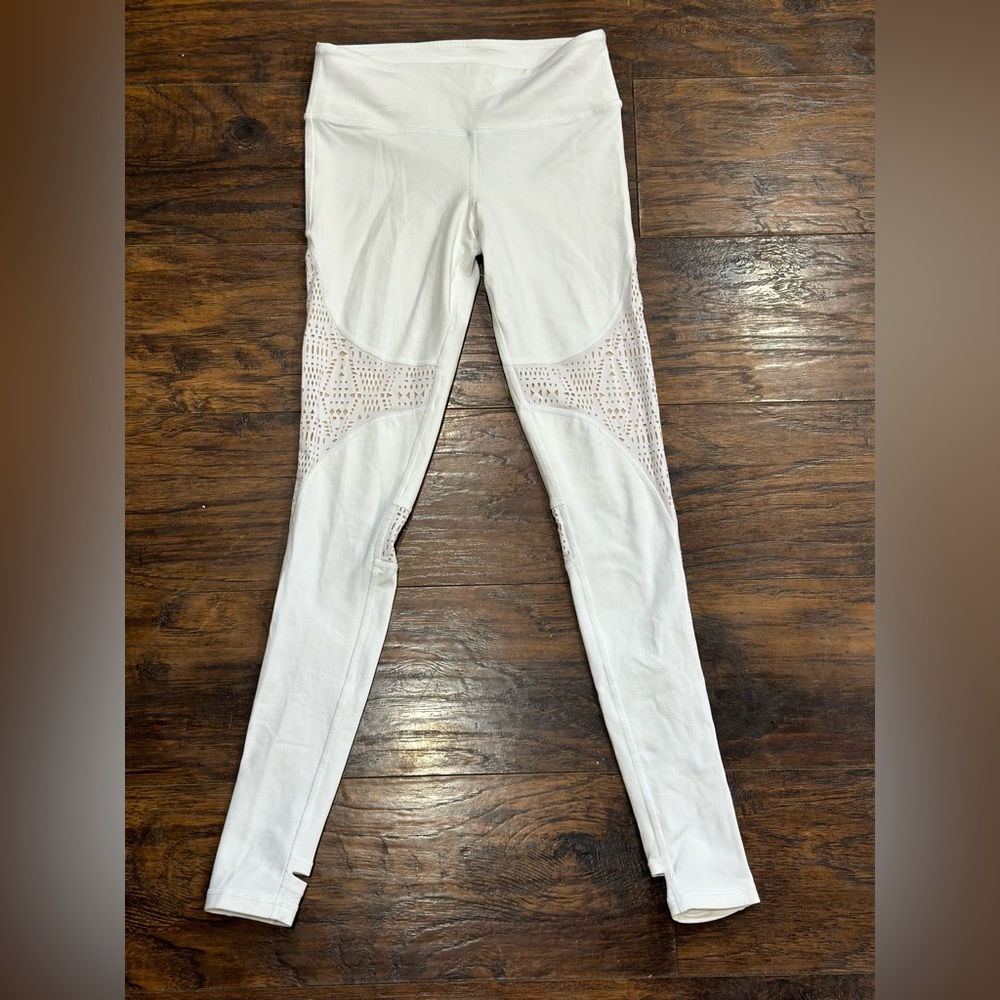 ALO West Coast Yoga Leggings - Picture 9 of 11